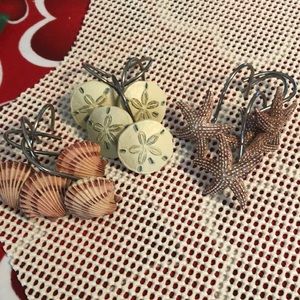 Sea life shower hooks